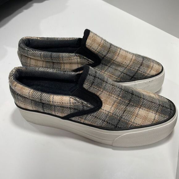 Restricted Plaid Slip On Sneakers sz 6.5 Platform # 7-J - Picture 1 of 7